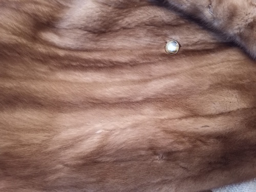 Pocket - Result on the fur side. I am unable to find the join.